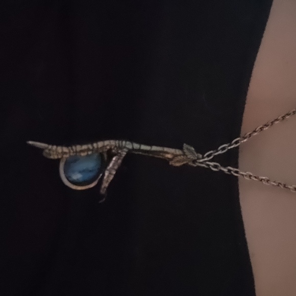 Martha Rotten claw labradorite necklace - Picture 2 of 6